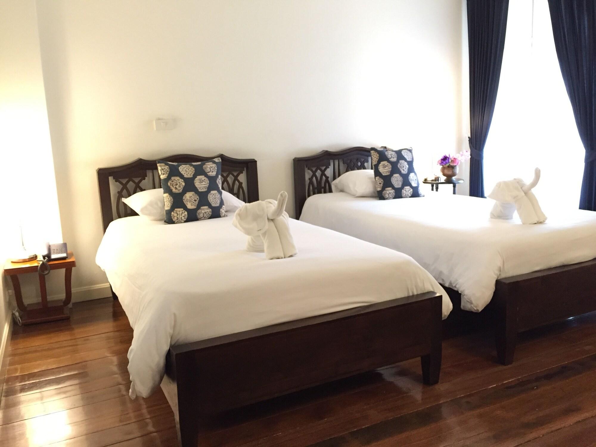 Ssip Boutique Dhevej Bangkok (Adults Only) Hotel Luaran gambar